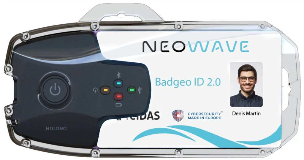 NeoWave Holdeo Contact smart card reader (ISO 7816) for PC, tablet or smartphone